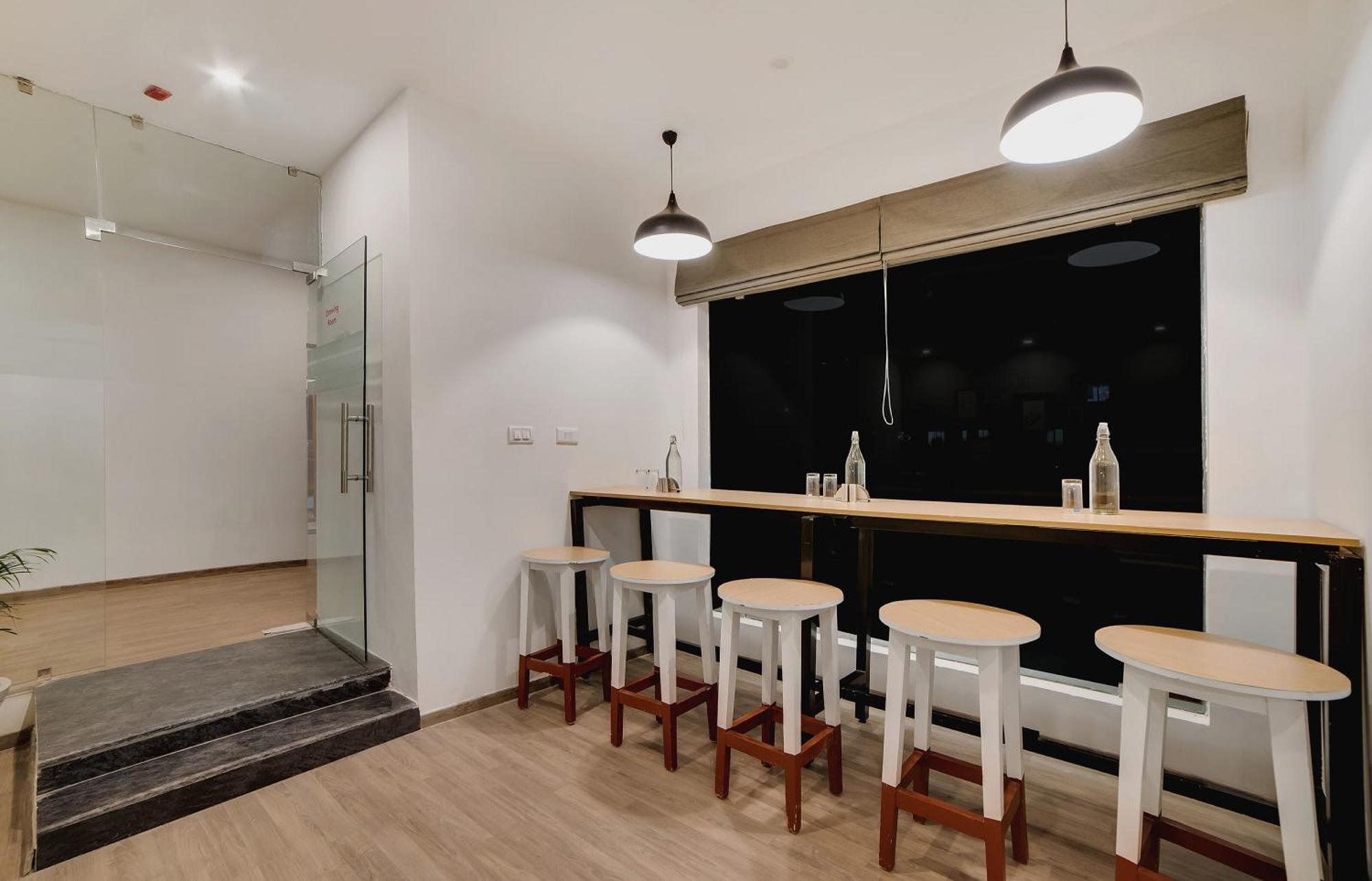 Townhouse Ss Aero Prime 호텔 샴샤바드 외부 사진